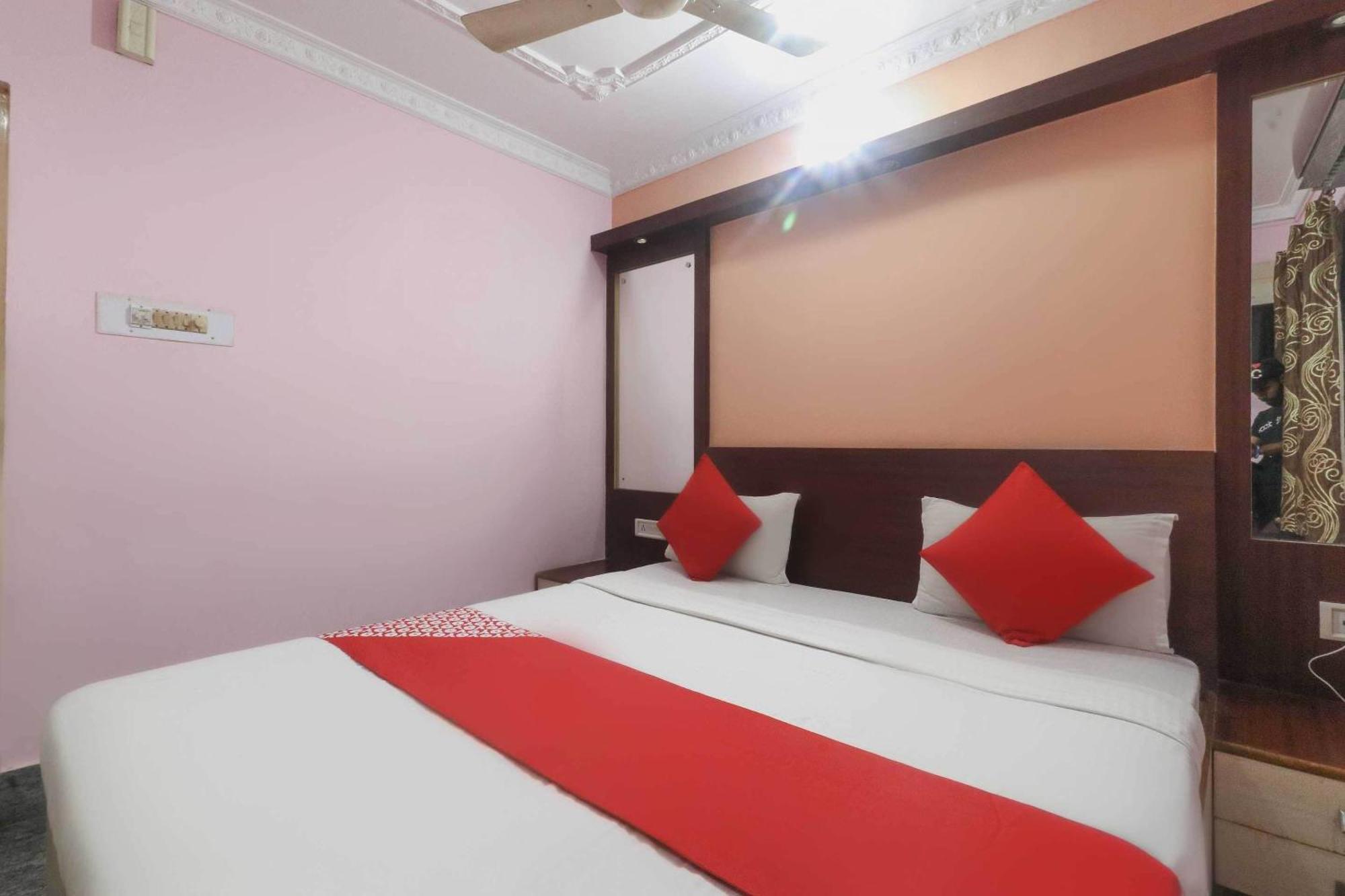 Hotel OYO 49639 Nirmala Residency Bhubaneswar Exterior foto